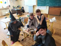 1682698825647-Kopirovat